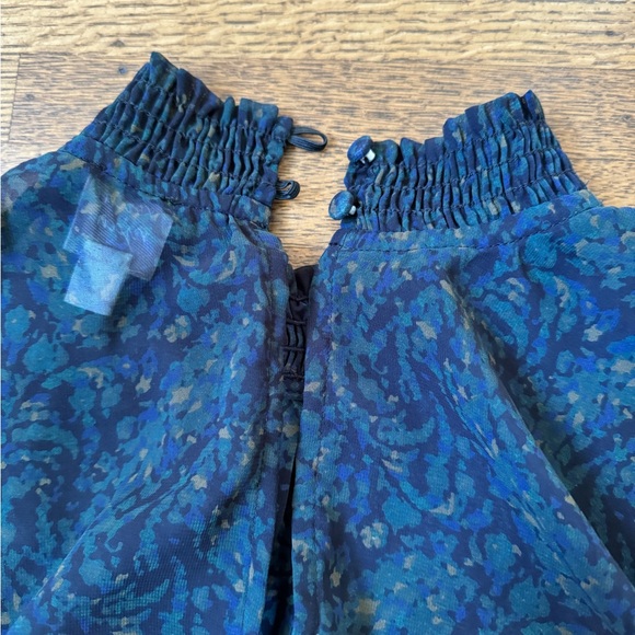 Evereve Roan + Ryan Mock Neck Puff Sleeve Sheer Blouse Size Small - Picture 4 of 8